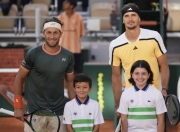 开云体育直播-包含法国网球队完胜美国网球队，兹维列夫关键制胜的词条