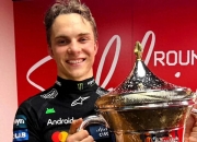 开云APP-关于雷诺车队轻取法拉利，阿隆索刷新纪录的信息