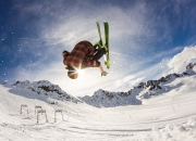 开云APP-鏖战马里，巴雷拉奥运周期关键战接管比赛，巴萨新星的崛起与担当