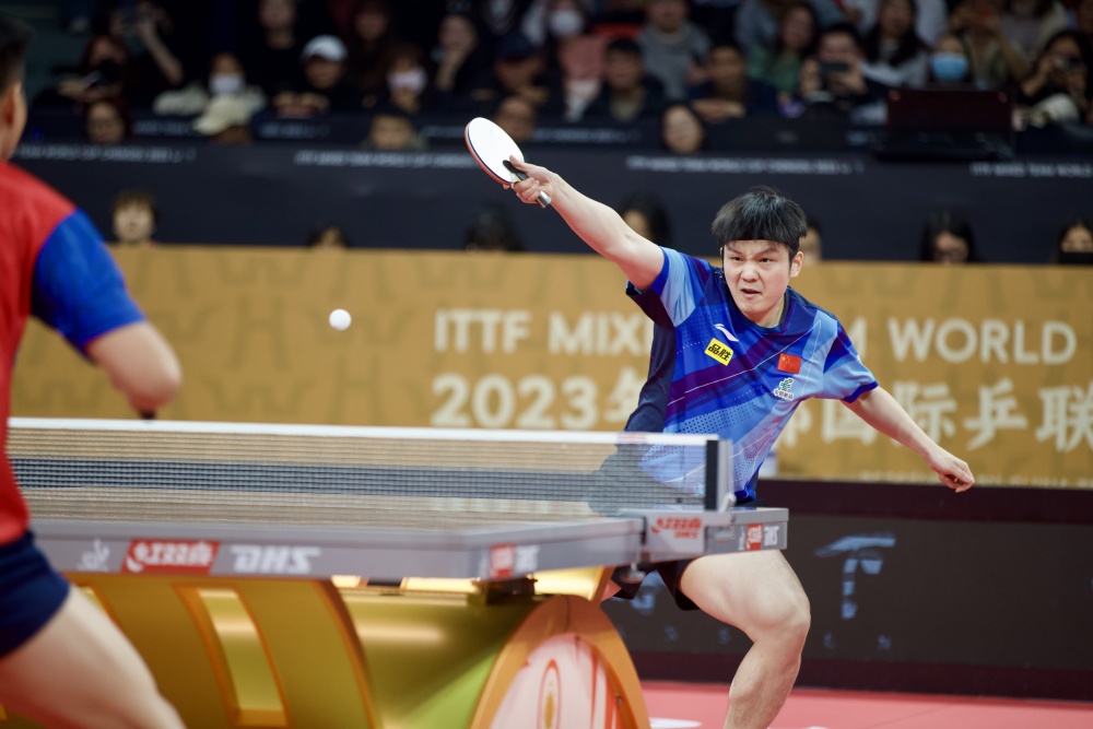 斯洛伐克队在比赛中展现强大实力,赢得胜利 斯洛伐克队在比赛中展现强大实力,赢得胜利