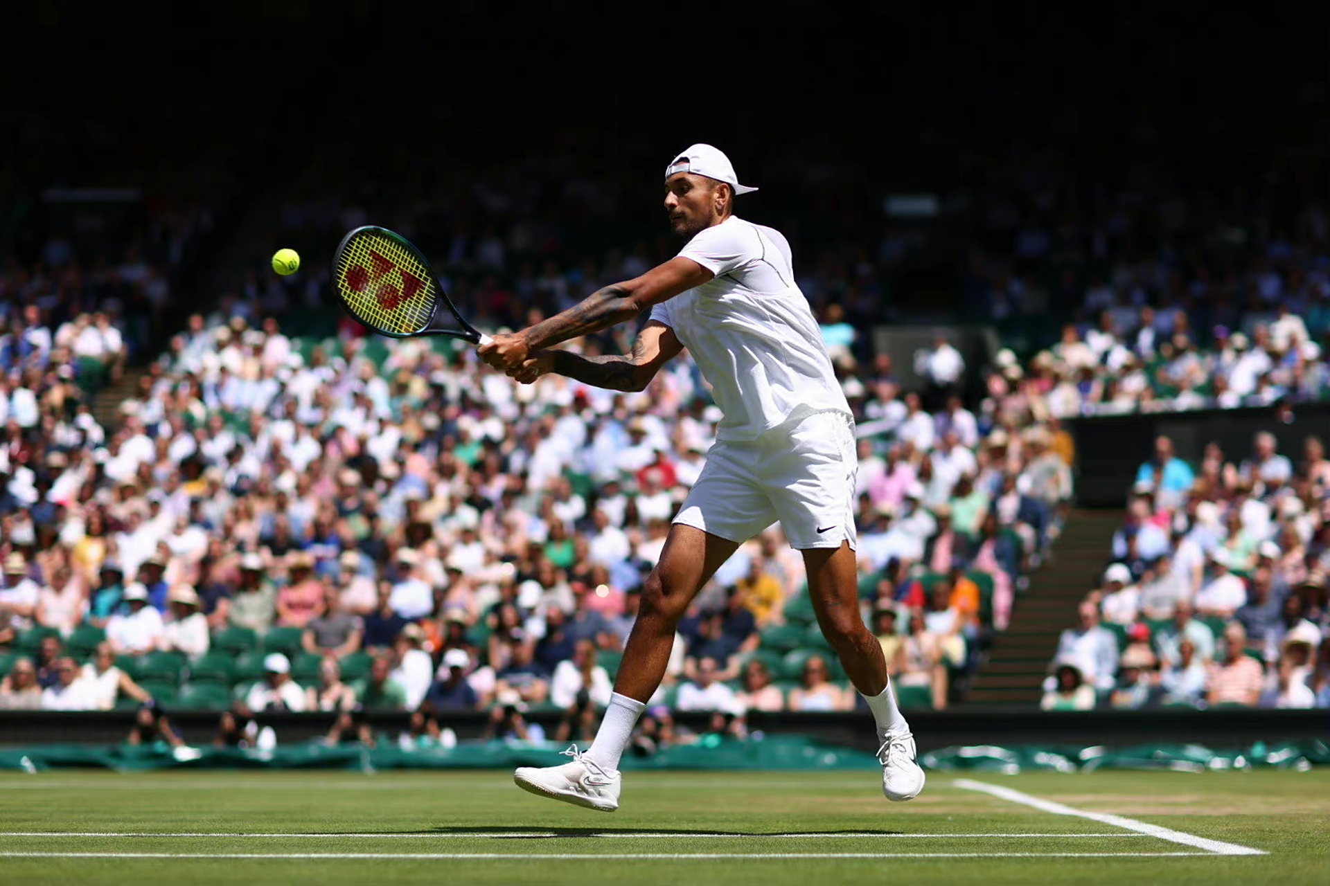 关于法国网球队力克世界网球队，克耶高斯统治全场的信息