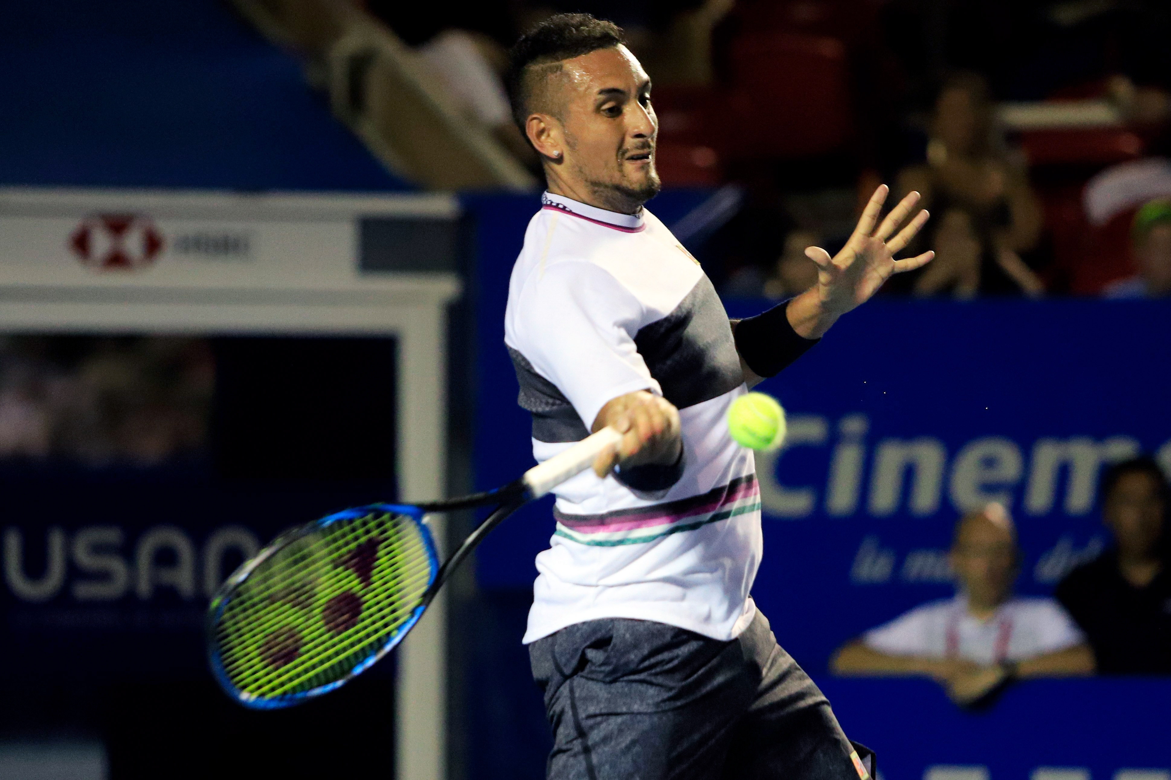 关于法国网球队力克世界网球队，克耶高斯统治全场的信息