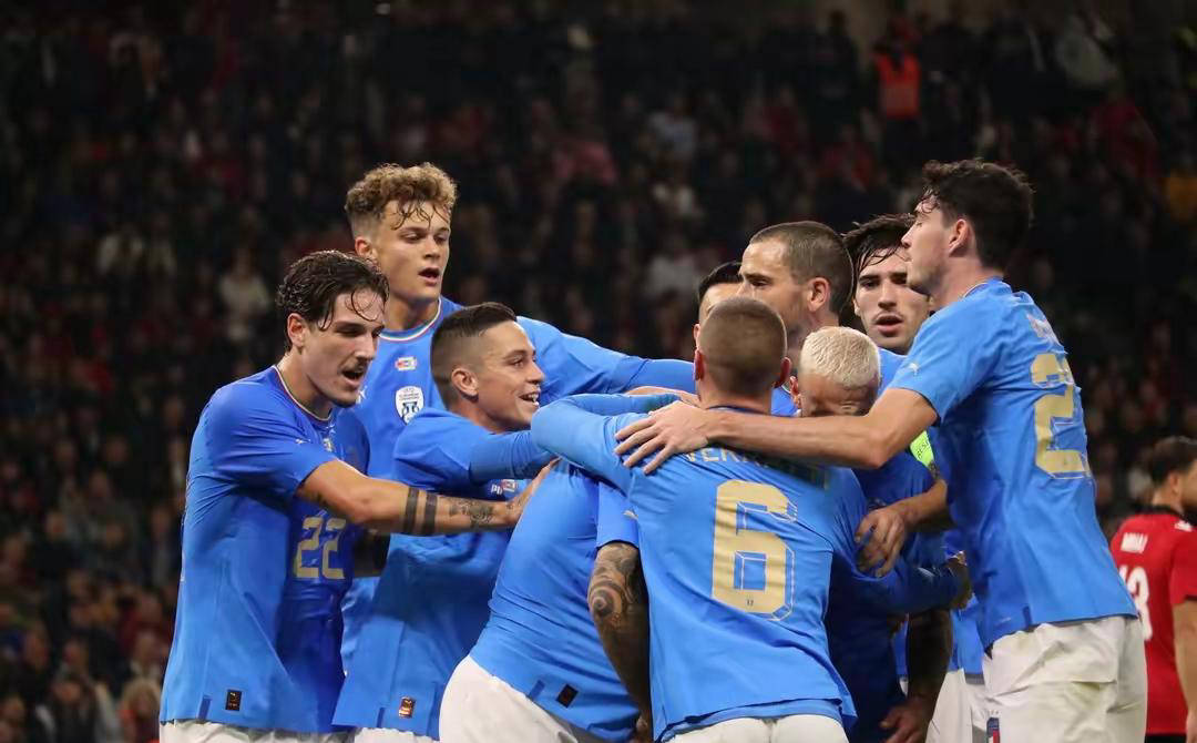 意大利国家队备战世界杯,备受期待 意大利国家队备战世界杯,备受期待