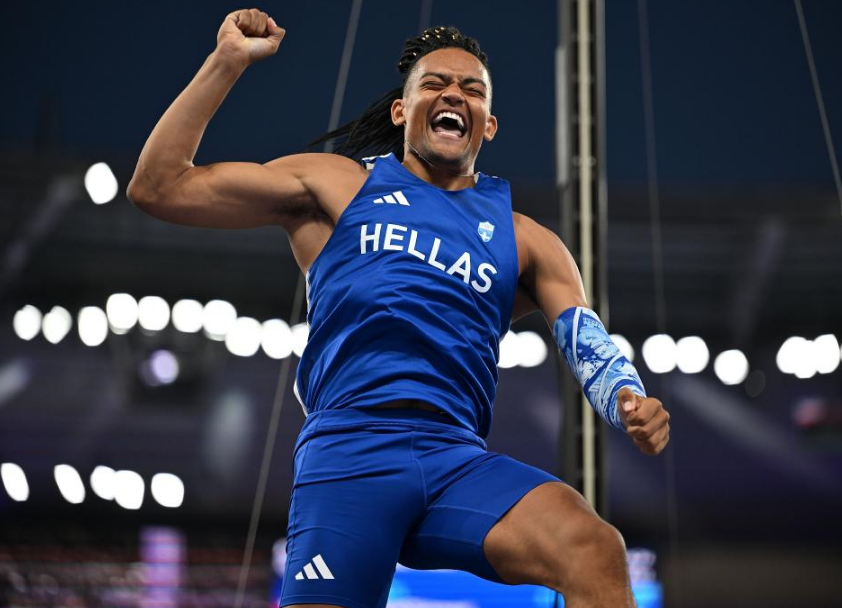 希腊田径运动员打破个人记录