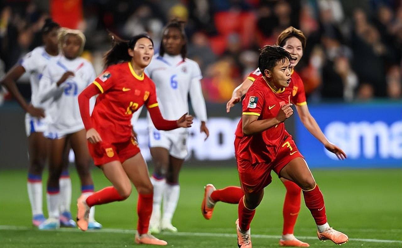 关于中国女足后防铁桶阵容，连续比赛不失球的信息