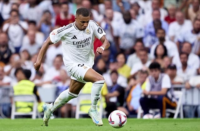 关键战术牌,球员闪光表现取得胜利的简单介绍 关键战术牌,球员闪光表现取得胜利的简单介绍