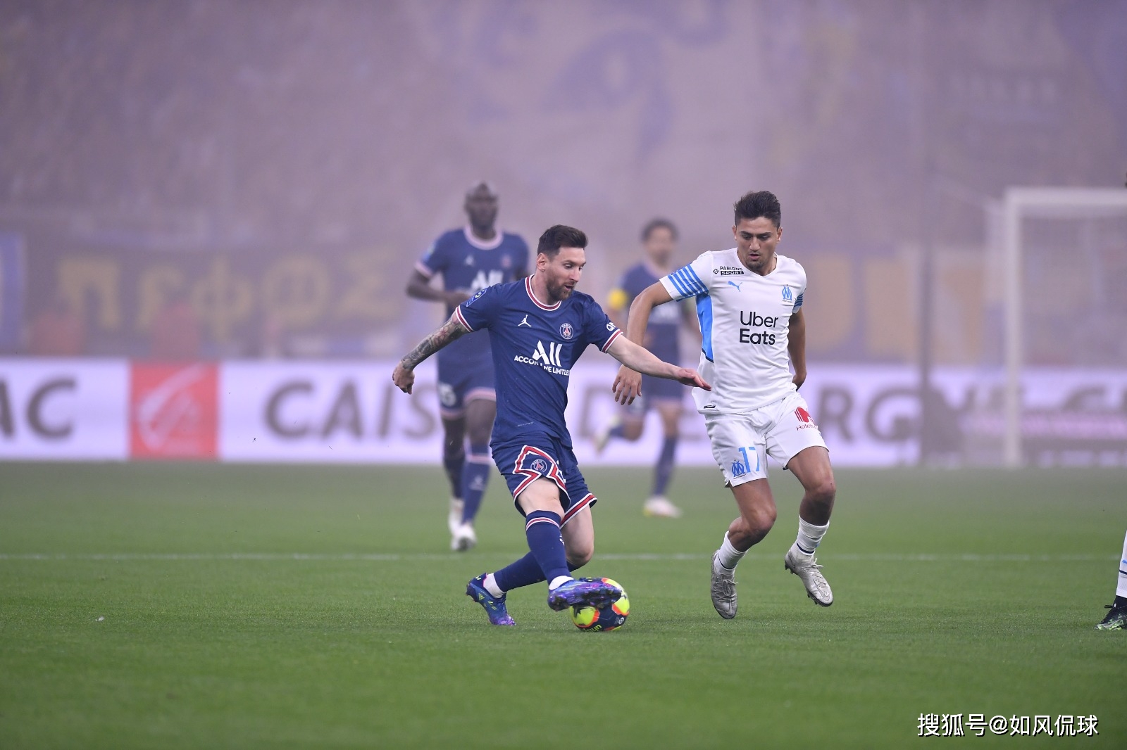 关于新疆男篮击败对手,势必稳守榜首位置的信息 关于新疆男篮击败对手,势必稳守榜首位置的信息