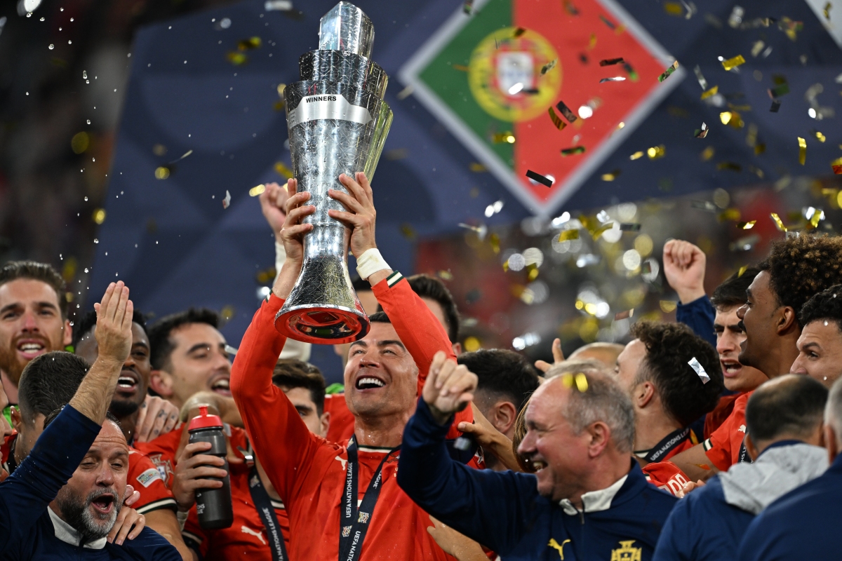 包含摩纳哥取得胜利,领跑法国足球联赛的词条 包含摩纳哥取得胜利,领跑法国足球联赛的词条