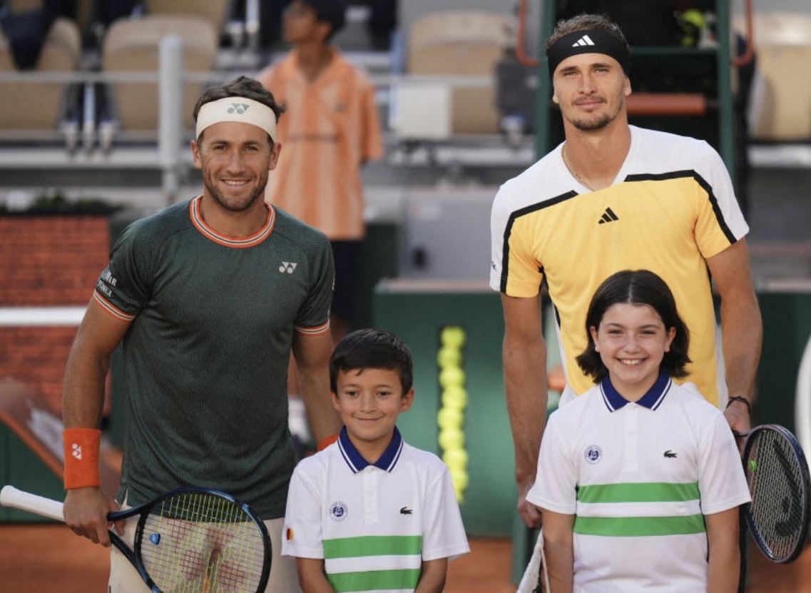 包含法国网球队完胜美国网球队,兹维列夫关键制胜的词条 包含法国网球队完胜美国网球队,兹维列夫关键制胜的词条