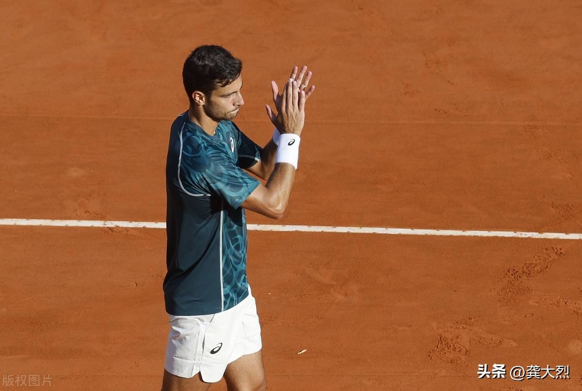 澳网鏖战蒙特卡洛大师赛，西西帕斯带队取胜