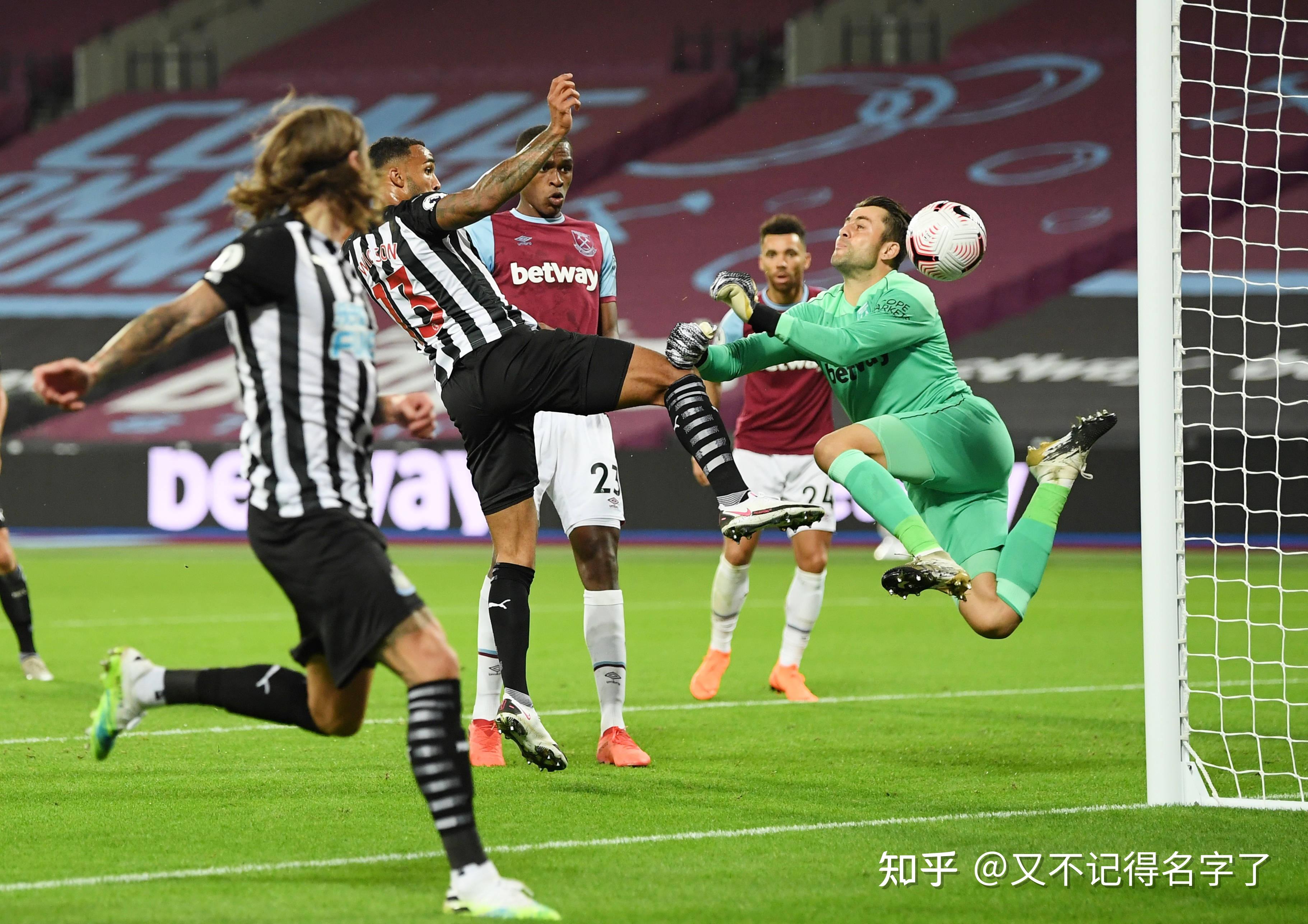 英格兰队碾压德国队，马龙统治全场