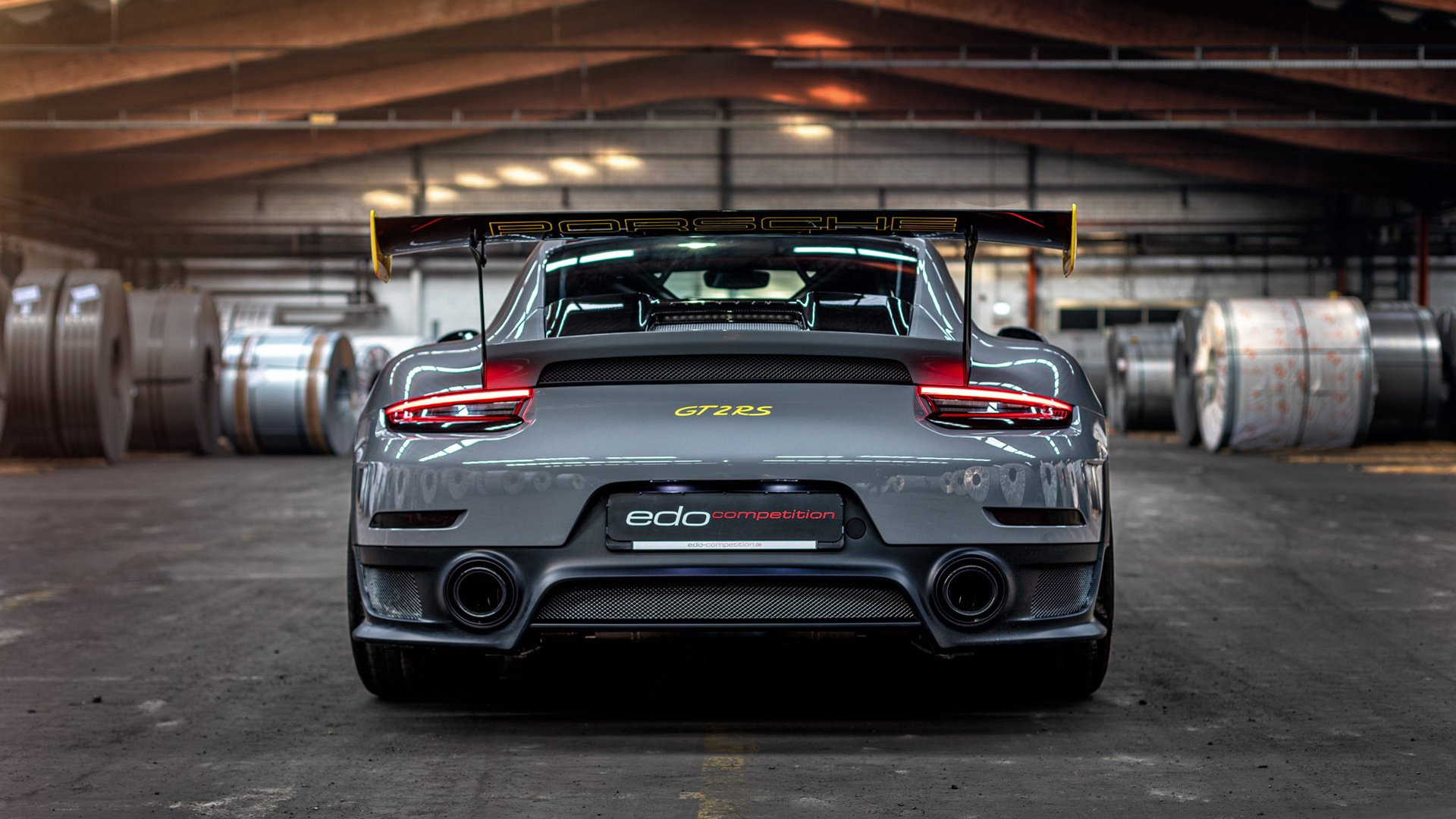 红蓝风暴席卷永恒之城,莫德里奇导演巴萨击败罗马的关键战役